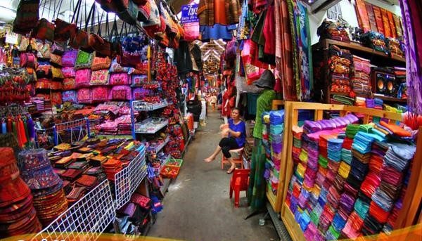 Nhập hàng Quảng Châu tại Chợ